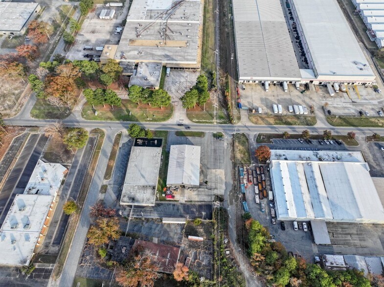 More Photos Of 6112 Patterson Rd, Little Rock Light Distribution For Sale