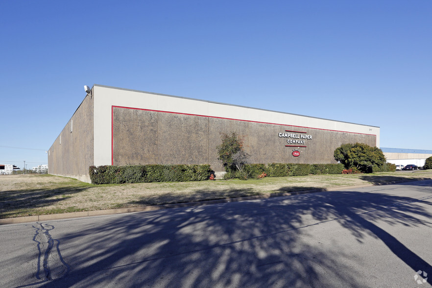 Primary Photo Of 2117 Franklin Dr, Fort Worth Warehouse For Lease