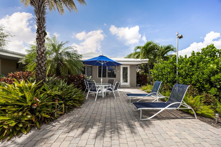 More Photos Of 2648 NE 32nd St, Fort Lauderdale Hotel For Sale