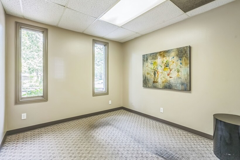 More Photos Of 12421 Memorial Dr, Houston Medical For Sale