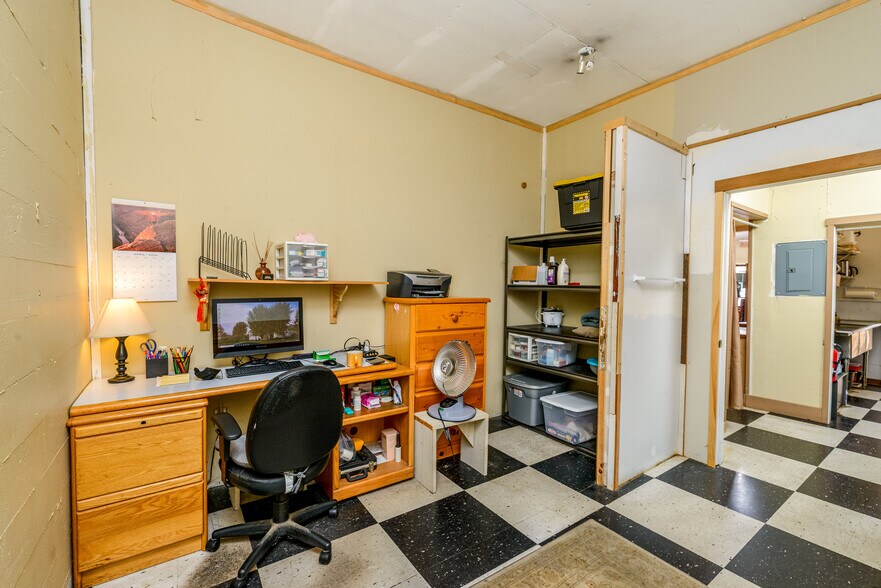 More Photos Of 128 W 1st St, Port Angeles General Retail For Sale