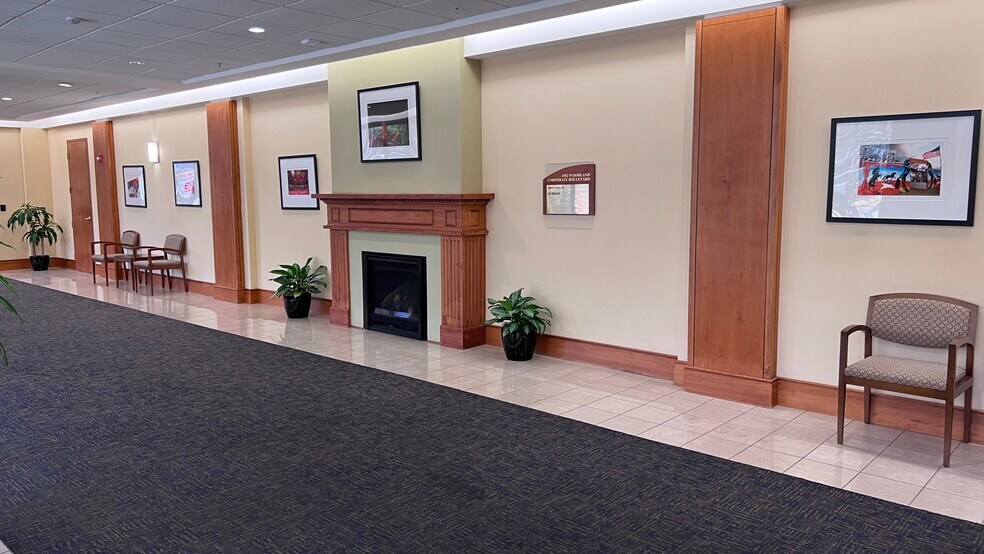 More Photos Of 4502 Woodland Corporate Blvd, Tampa Office For Lease