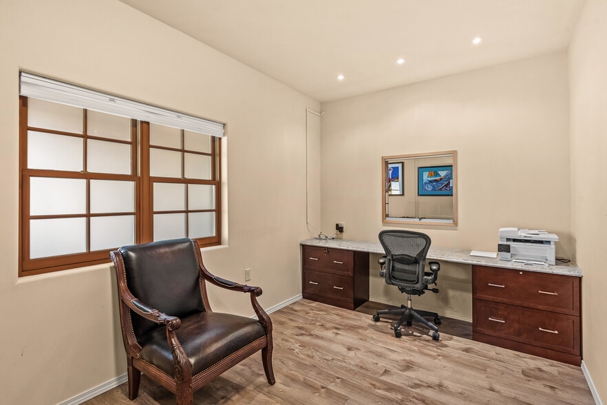 More Photos Of 103 S St Francis Dr, Santa Fe Medical For Sale