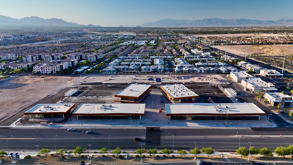More Photos Of 8700 W Sunset Rd, Las Vegas General Retail For Lease