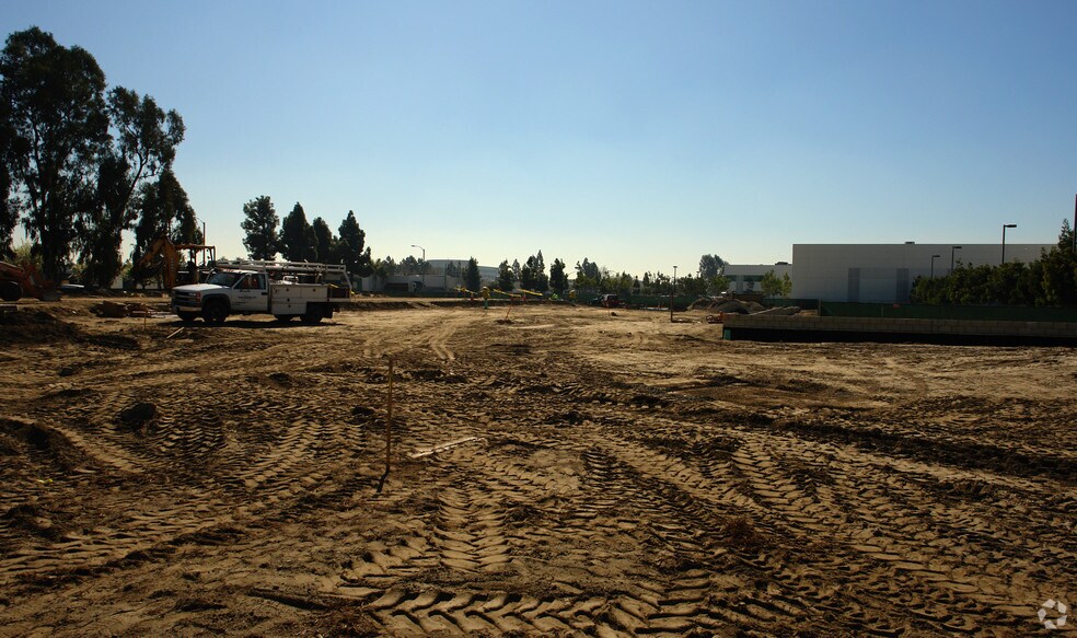 More Photos Of 10601 Walker St, Cypress Medical For Lease