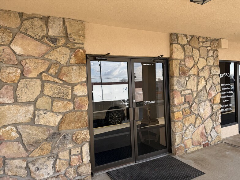 More Photos Of 350-400 E Economy Rd, Morristown Freestanding For Lease