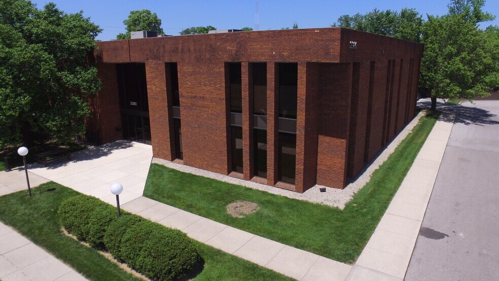 More Photos Of 3380 Tremont Rd, Upper Arlington Office For Sale