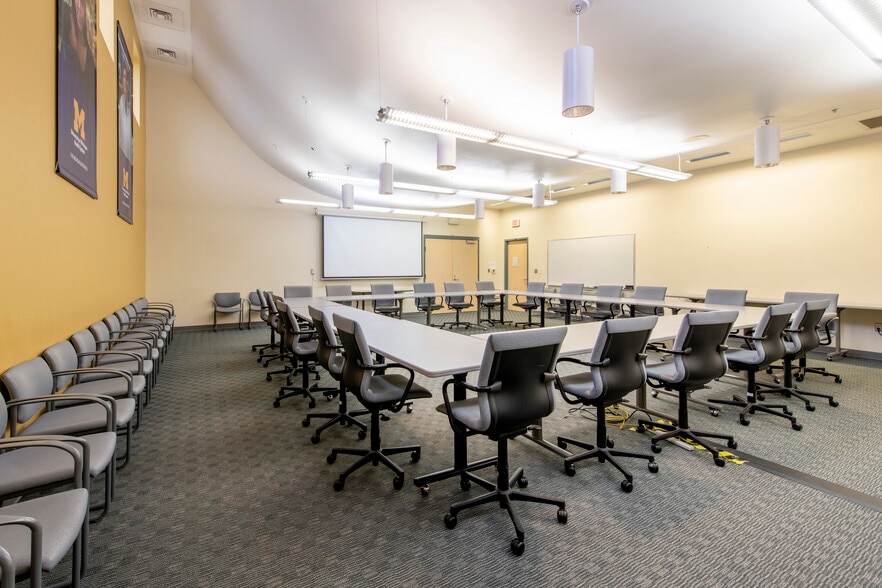 More Photos Of 700 Kms Pl, Ann Arbor Medical For Sale