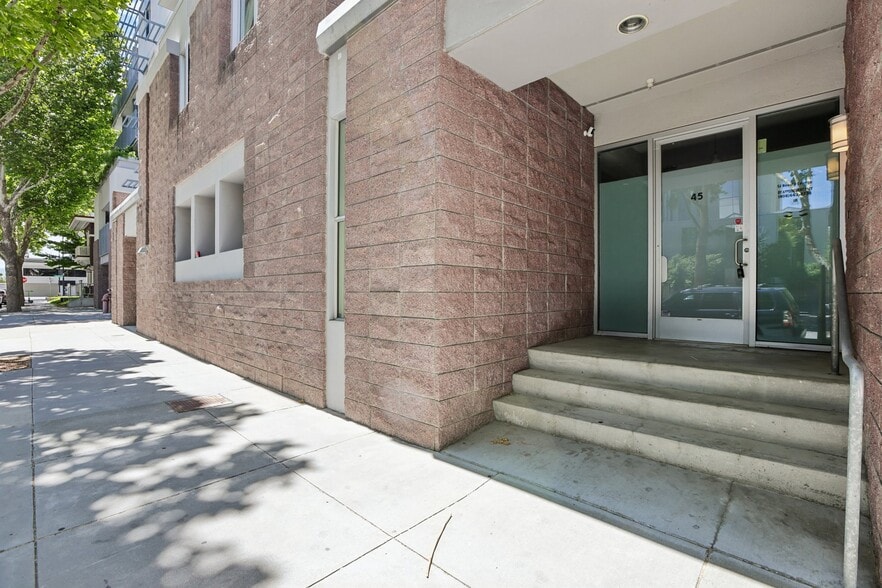 More Photos Of 46 W Julian St, San Jose Apartments For Sale