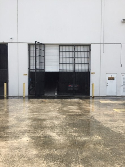 More Photos Of 7620 NW 25th St, Miami Distribution For Sale