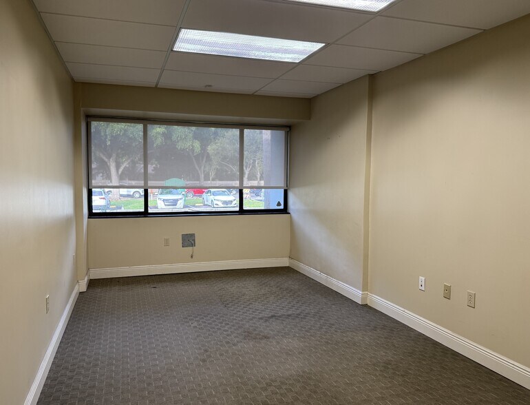 More Photos Of 15255 NW 82nd Ave, Miami Lakes General Retail For Lease