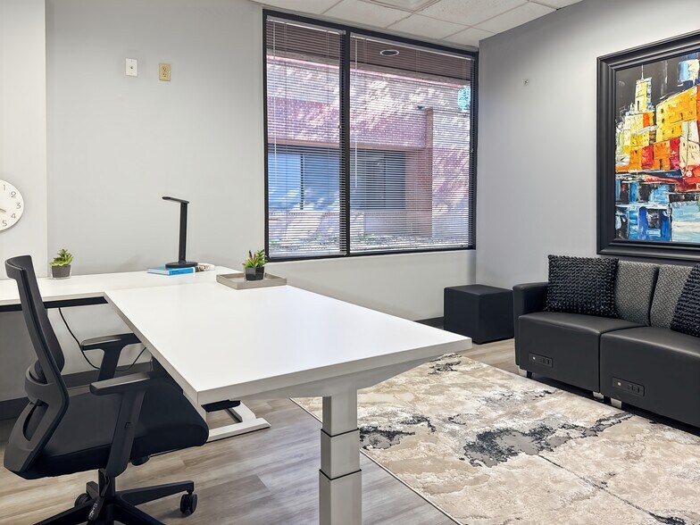 More Photos Of 1350 N Loop 1604 E, San Antonio Coworking Space