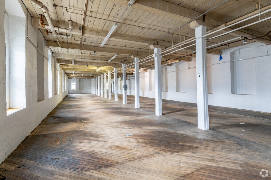More Photos Of 50 Hulmeville Ave, Penndel Warehouse For Sale