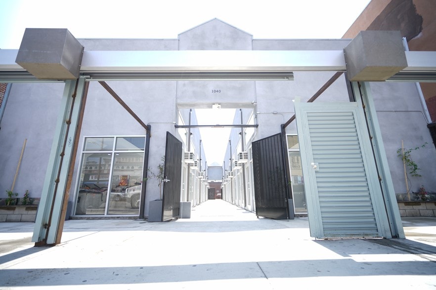 More Photos Of 1040 S Los Angeles St, Los Angeles Freestanding For Sale