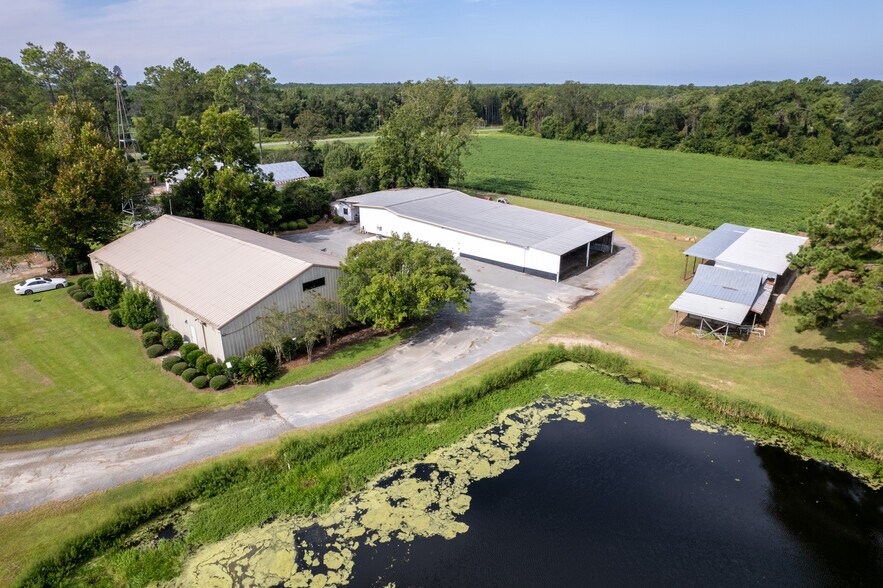 More Photos Of 450 W Highway 64, Lakeland Warehouse For Lease