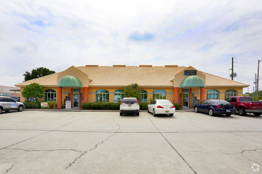 Primary Photo Of 10875 Park Blvd, Seminole Office For Lease