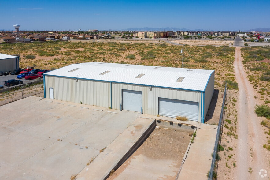 More Photos Of 12708 Montana Ave, El Paso Warehouse For Lease