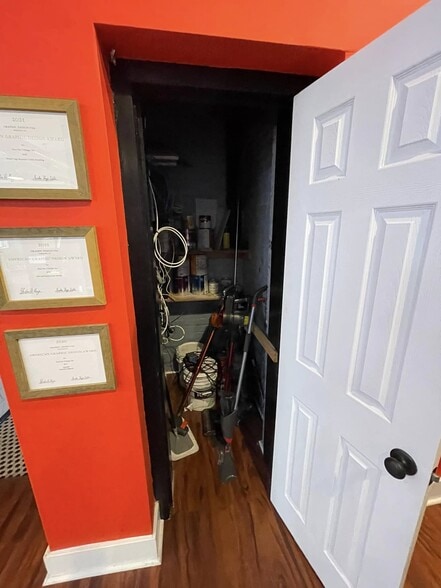 More Photos Of 241 E 4th St, Frederick Loft Creative Space For Sale