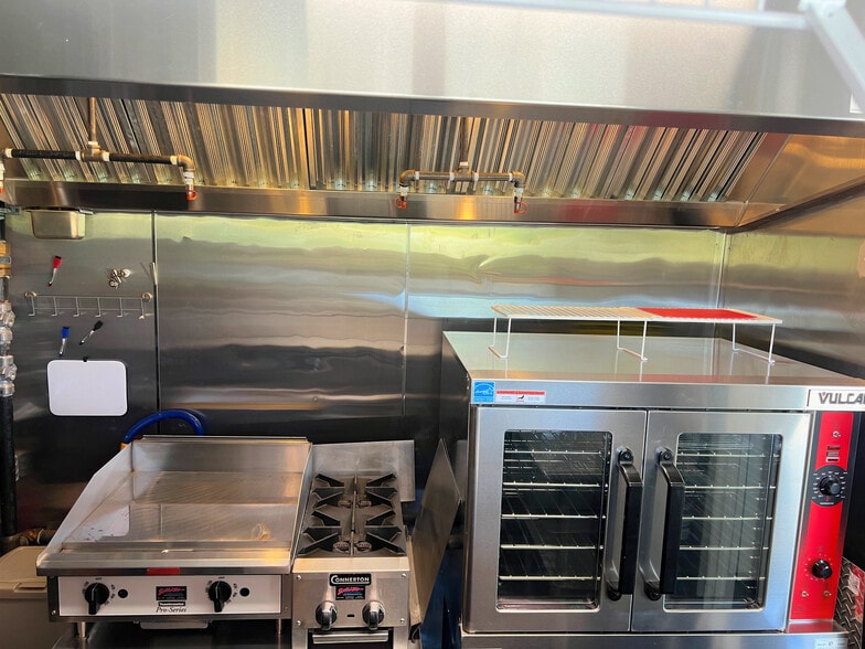 More Photos Of 33 Zabelle Ave, Auburn Restaurant For Sale