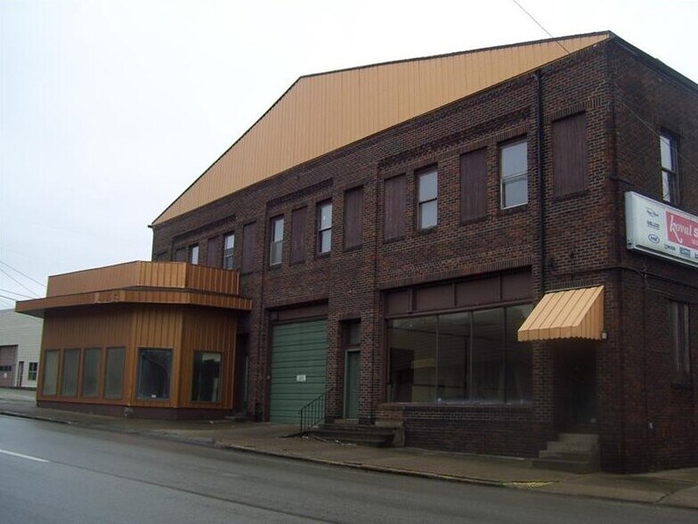 Primary Photo Of 258 E Fayette St, Uniontown General Retail For Sale