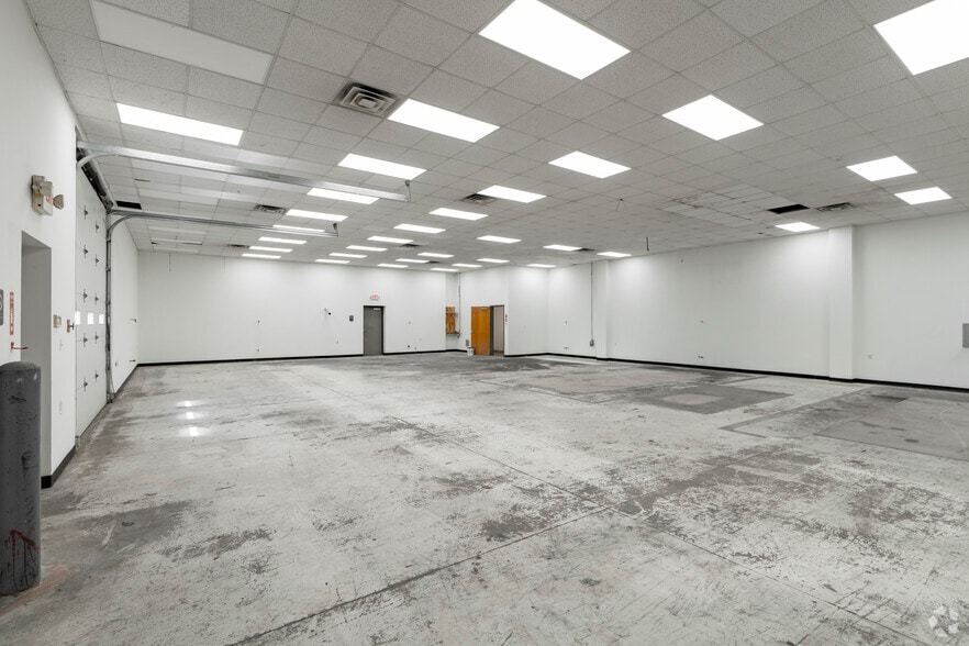 More Photos Of 115 S Dwelle St, Charlotte Unknown For Lease