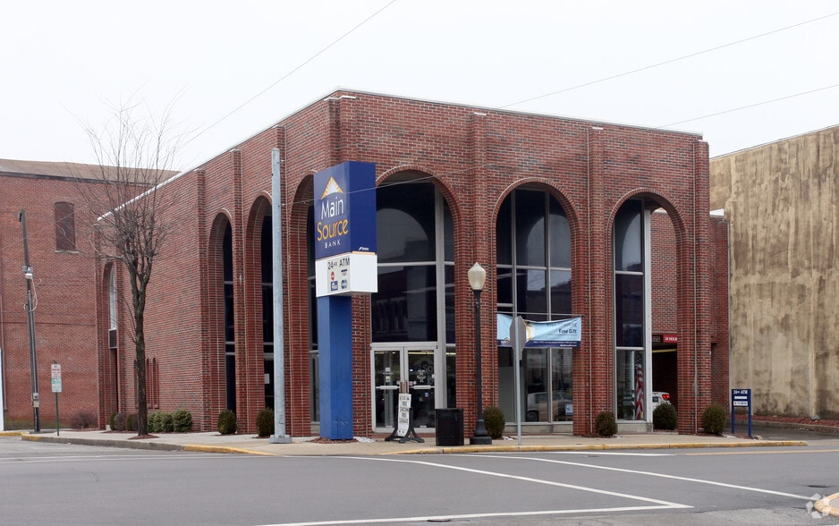 More Photos Of 202 N Harrison St, Alexandria Office For Sale