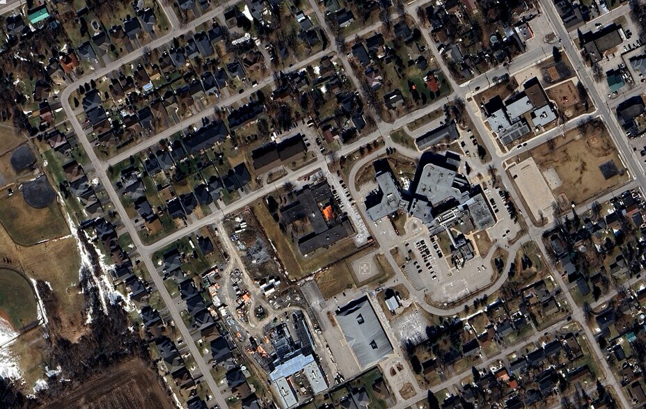 More Photos Of 533 Clarence St, Winchester Assisted Living For Lease