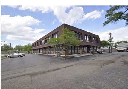 More Photos Of 95 W Grand Ave, Lake Villa Medical For Lease