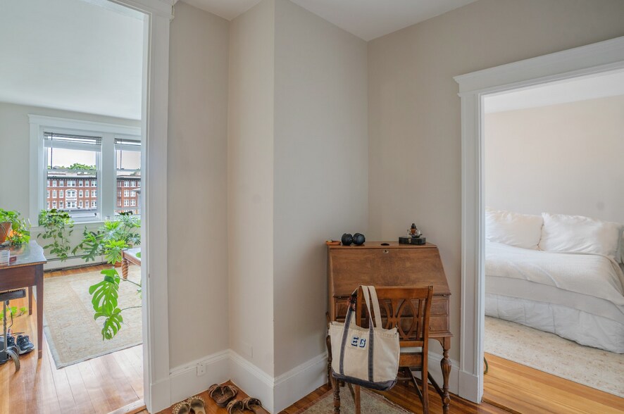 More Photos Of 16 Newhall St, Lynn Apartments For Sale