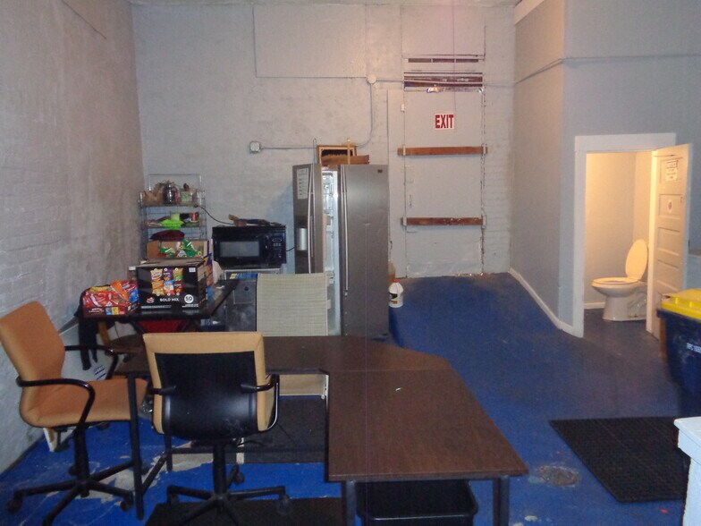 More Photos Of 3445 Woodland Ave, Kansas City General Retail For Sale