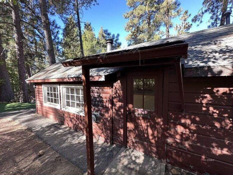 More Photos Of , Idyllwild-Pine Cove Multifamily For Sale