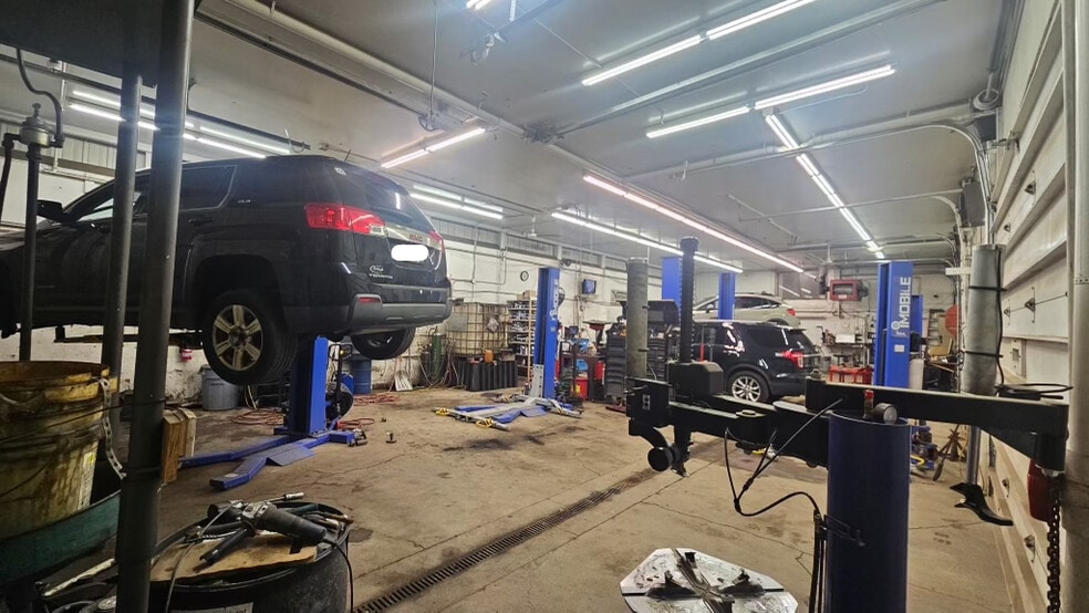More Photos Of 5110 Brookpark Rd, Cleveland Auto Repair For Sale