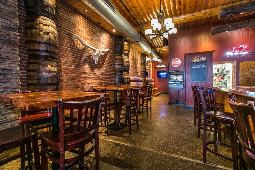 More Photos Of 163 Main St, Dubuque Restaurant For Sale