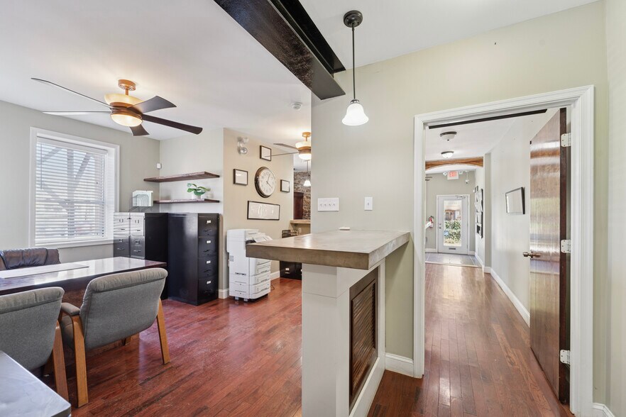 More Photos Of 14-16 S Wycombe Ave, Lansdowne Auto Repair For Sale