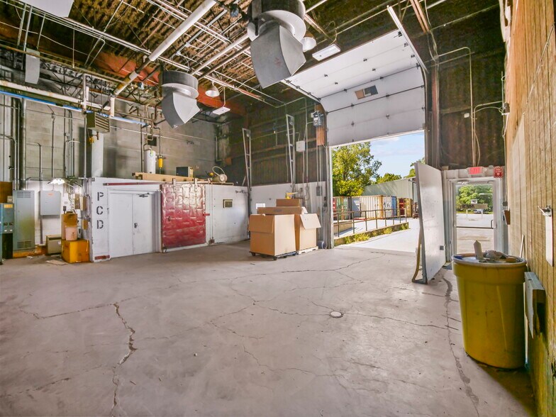More Photos Of 1434-1440 County Rd 565, Sussex Manufacturing For Sale