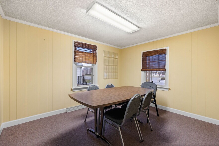 More Photos Of 521 N Derr Dr, Lewisburg Office Residential For Sale