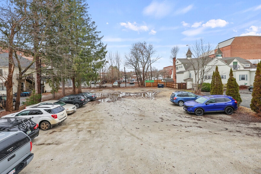 More Photos Of 74 Wendell Ave, Pittsfield Hotel For Sale