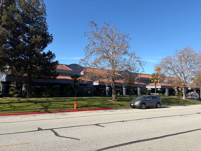 More Photos Of 700 Jarvis Dr, Morgan Hill Manufacturing For Sale