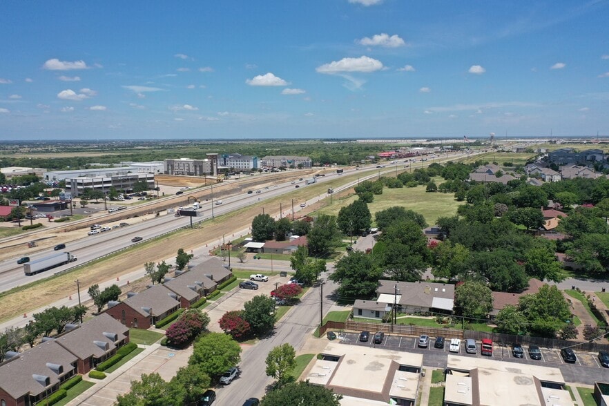 More Photos Of 4234 N Interstate 35, Denton Medical For Sale