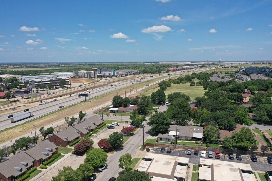 More Photos Of 4234 N Interstate 35, Denton Medical For Lease