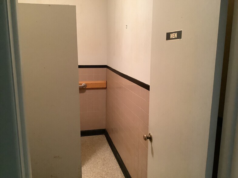 More Photos Of 605 Clarksbury Church Rd, Thomasville Religious Facility For Sale