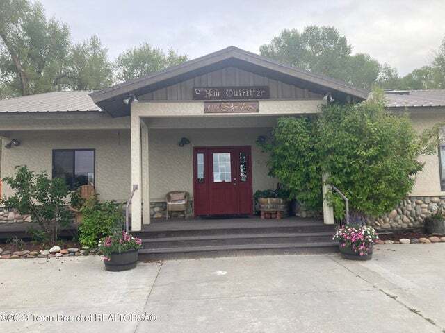 More Photos Of 37 Fremont Lake Road, Pinedale Medical For Sale