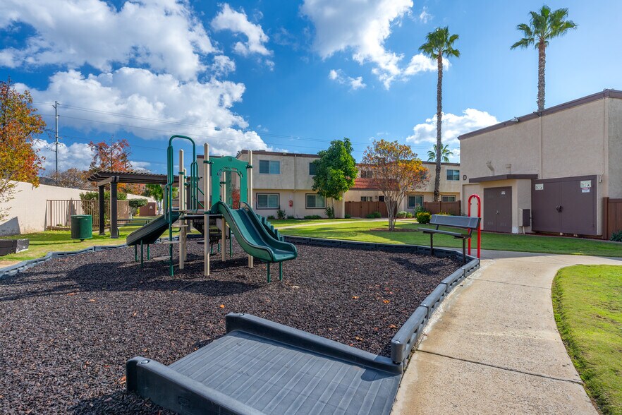 More Photos Of 10032 N Magnolia Ave, Santee Apartments For Sale