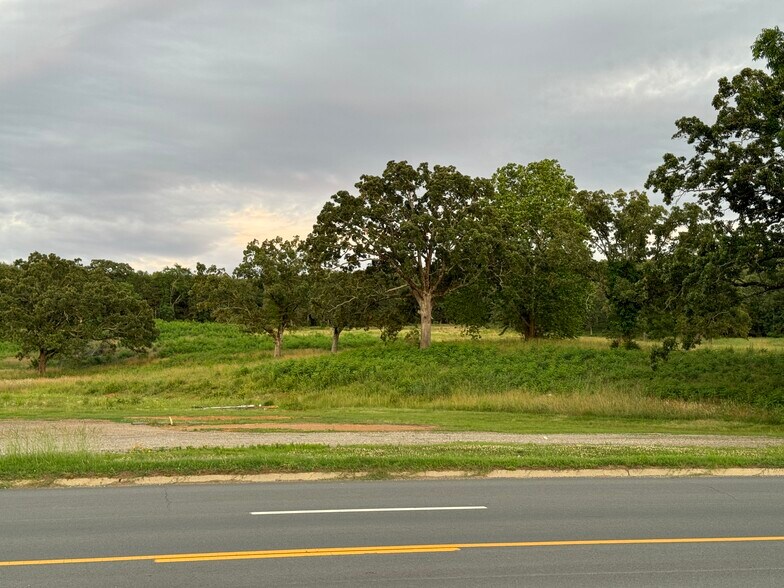 More Photos Of 1550 E Harding St, Morrilton Land For Sale