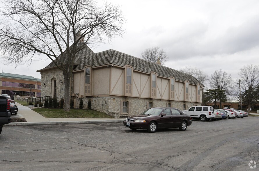 More Photos Of 4707 College Blvd, Leawood Office For Lease