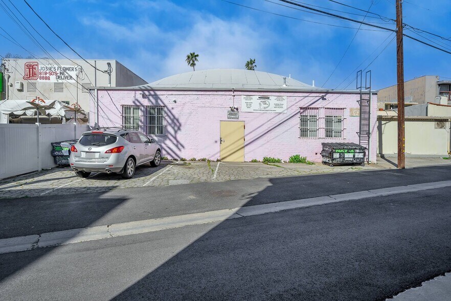 More Photos Of 5018 Lankershim Blvd, North Hollywood General Retail For Sale