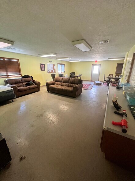 More Photos Of 2210 W Washington Center Rd, Fort Wayne Warehouse For Sale