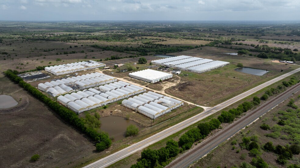 More Photos Of 8637 W US Highway 90, Schulenburg Land For Sale