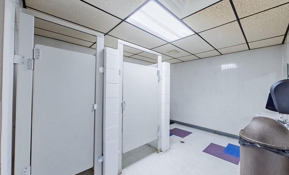 More Photos Of 2701 P Nut Ln, Bloomsburg Bowling Alley For Sale