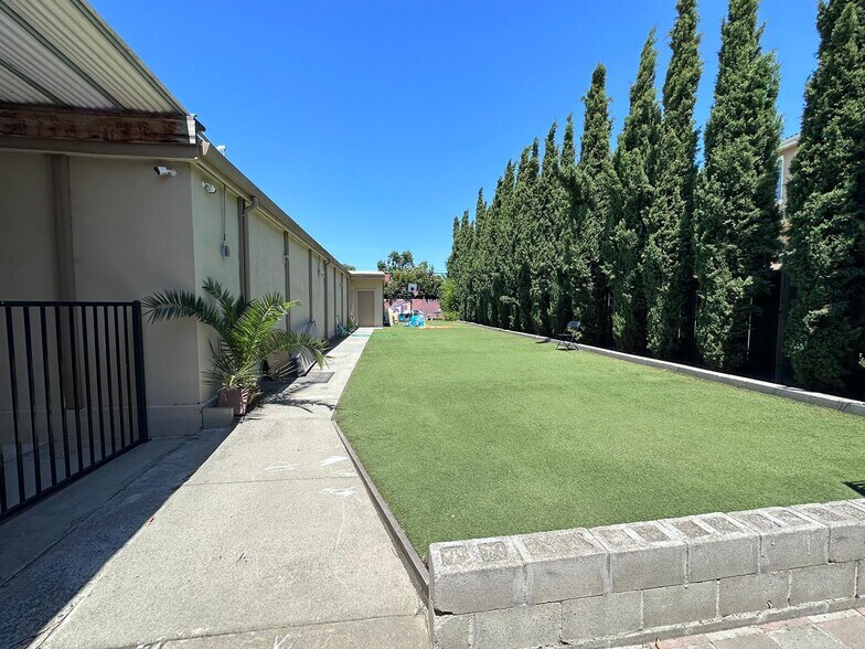 More Photos Of 200 N Abbott Ave, Milpitas Religious Facility For Lease